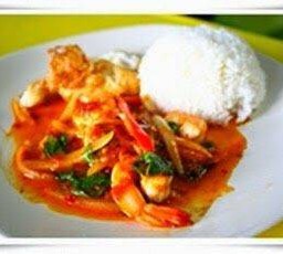 ผัดพริกเผาทะเลราดข้าว