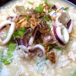 ข้าวต้มปลาหมึก