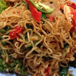 ผัดมาม่าขี้เมา