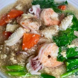 ราดหน้าทะเล