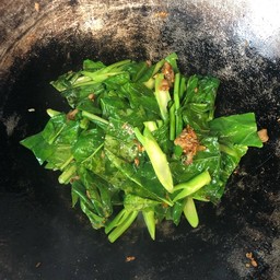 ผัดคะน้าปลาเค็ม