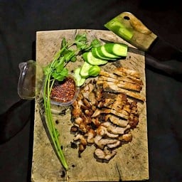 บ้านหมูทอด ตาเสก