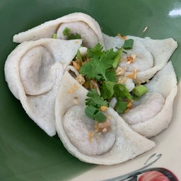 เกี๊ยวปลาลวก