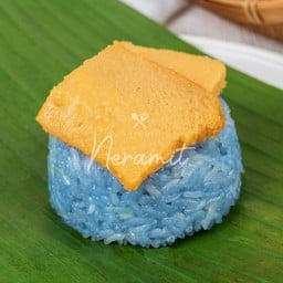 ข้าวเหนียวอัญชันสังขยา