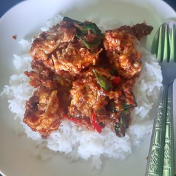 พริกแกงกุ้งราดข้าว
