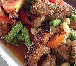 เกาเหลาคอหมูย่างน้ำปลาร้า(ไม่ใส่เส้น)