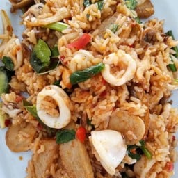 ทิพย์ไก่ตุ๋น หน้าศาลเจ้า