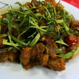 คั่วกลิ้งหมูกรอบ