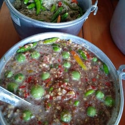 ชุดน้ำพริกกะปิ +ชะอมทอด+ปลาทู