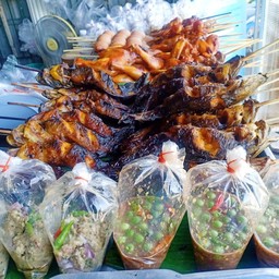 ปลาดุกย่าง+น้ำจิ้มแจ่ว