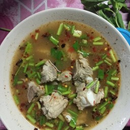 ต้มแซบกระดูกหมู