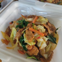 เส้นใหญ่ผัดขี้เมา