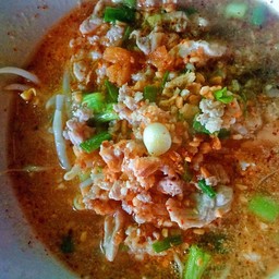 เส้นเล็กต้มยำ