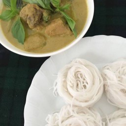 ปิ่นโตไข่ ศาลายา