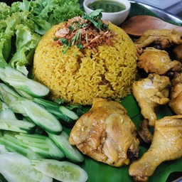 ข้าวหมกถาดไก่