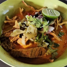 ข้าวซอยเนื้อ