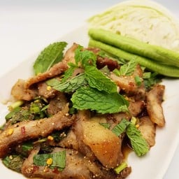 น้ำตกคอหมู