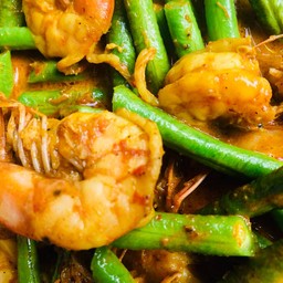 ผัดเผ็ดกุ้งถั่วฝักยาว