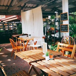 Little At Tree ลิตเติ้ลแอททรี
