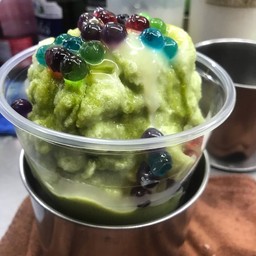 ขนมปังเย็นชาเขียว