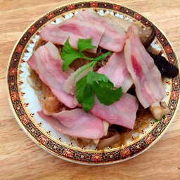 เบคอนอบวุ้นเส้น