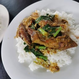 ร้านข้าวขาหมูคุณแม่ เกาะยอ