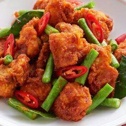 พริกแกงไก่กรอบ