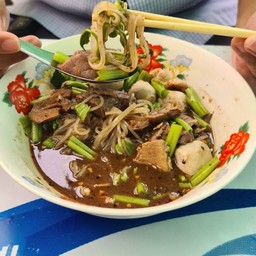 ก๋วยเตี๋ยวลุงเกิน