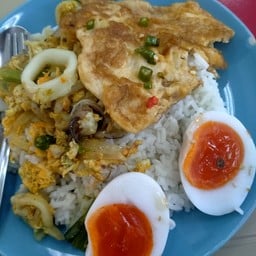 ร้านข้าวแกงดวงกมล