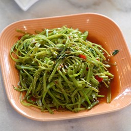 ผัดผักบุ้งฝอย