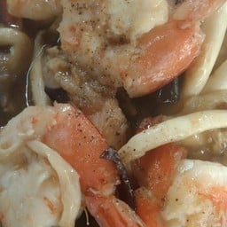ผัดเห็ดรวมกุ้งสด