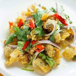 ยำปลาสลิด