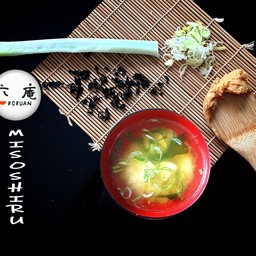 มิโซะซุป (นิมัยไง)