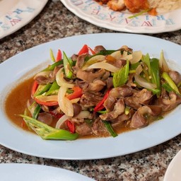 ผัดพริกเครื่องในไก่ (กับข้าว)