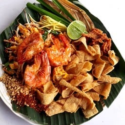 ผัดไทยเกี๊ยวกรอบแซ่บระดับ100