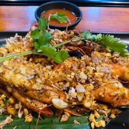 กุ้งแชบ๊วยทอดกระเทียมพริกไท