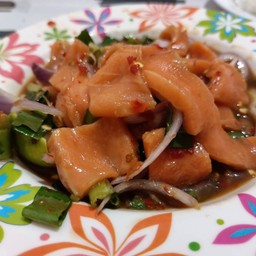 [อร่อยซ่ากับโค้ก]ยำแซลมอล+โค้ก