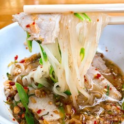 ก๋วยเตี๋ยว สุโขทัย