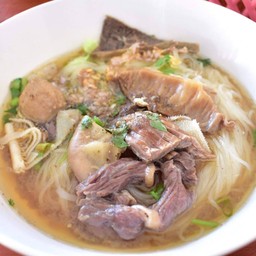 โกดังเตี๋ยวสาขา11 11