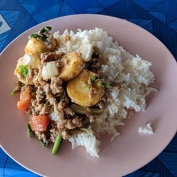 ป้ามร อาหารตามสั่ง