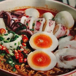 มาม่าต้มยำปลาหมึก