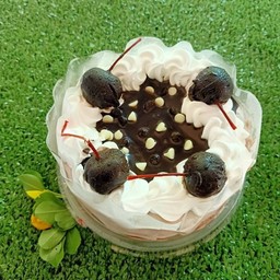 HBD ช็อคโกแลตเลิฟเวอร์ แถมป้่ายปัก Hbd + เทียน 4 เล่ม