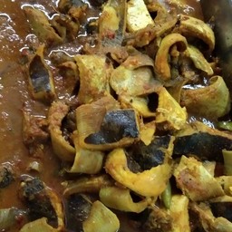 ผัดเผ็ดปลากระเบน