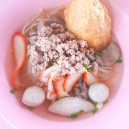 ก้วยเตี๋ยวหมูน้ำใส