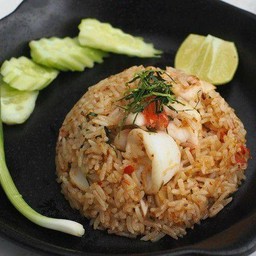 ข้าวผัดต้มยำทะเล