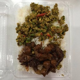 ข้าวราดใส่กล่อง