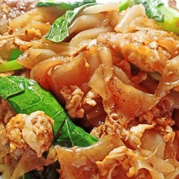 ก๋วยเตี๋ยวผัดซีอิ๊ว