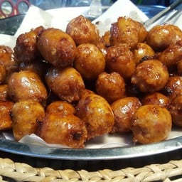 แหนมหมูยายน้อย ตลาดน้ำคลองลัดมะยม