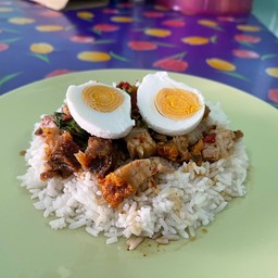 ป้าน้อย อาหารตามสั่ง