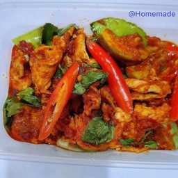 ผัดพริกแกงไก่